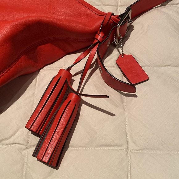 Coach hand bag genuine leather with chrome hardware. - Picture 2 of 6